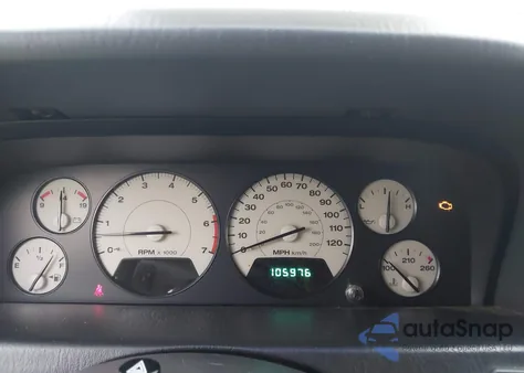 2003 Jeep Grand Cherokee Overland z USA, uszkodzony, nr VIN 1J8GW68J63C574630